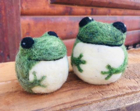 SOLD OUT | Needle Felted Frog with Firefly Studios